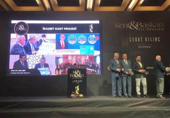 Başkan Işık, Projeleriyle Ödüllendiriliyor
