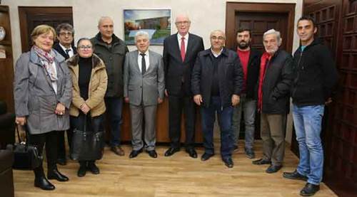 Başkan Kazım Kurt'a mahalle meclislerinden teşekkür ziyareti