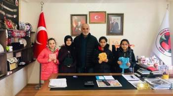 Başkan Kepez’Den Öğrencilere Destek
