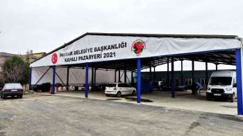 Başkan Kepez Pazar Esnafına Verdiği Sözü Tuttu
