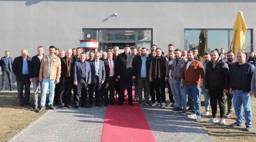 Başkan Kurt: “5 yılda 10 halı saha ve spor kompleksi yaptık” 