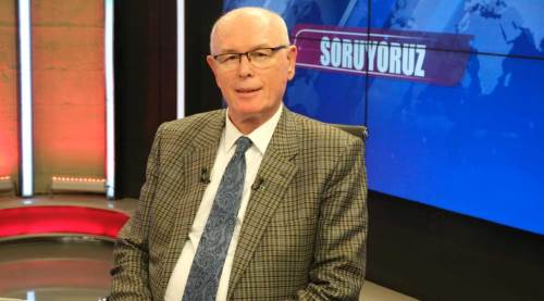 Başkan Kurt kaos içinde gördüğü AK Parti’ye tüyo verdi!