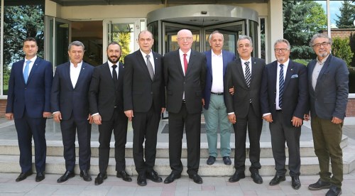 Başkan Kurt Kesikbaş'ı ziyaret etti