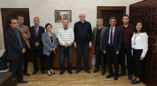 Başkan Kurt kütüphanecilerle buluştu