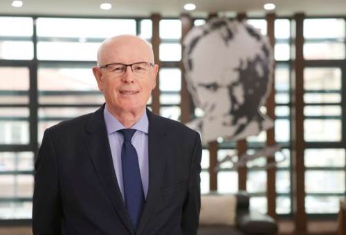 Başkan Kurt'tan demokrasi vurgulu 19 Mayıs mesajı