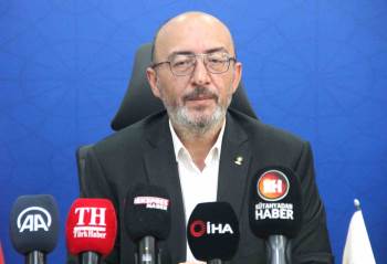 Başkan Önsay: "Bakanlığımız Tarafından Yaptırılan Kütahya Millet Bahçesi Hayırlı Olsun"
