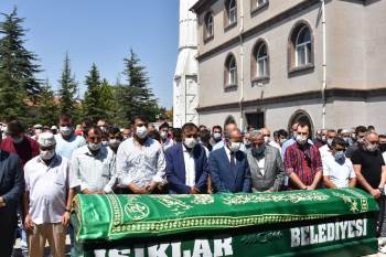 Başkan Özağıl, Trafik Kazalarında 11 Yıl Ara İle İki Evlat Acısı Birden Yaşadı
