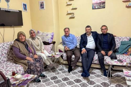 Başkan Özdoğan, ev ziyaretleri yapıyor