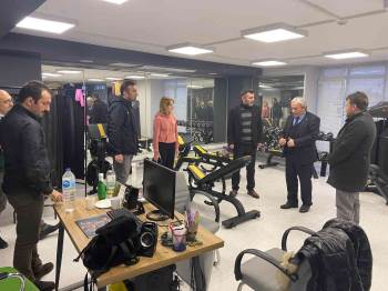 Başkan Şahin, Kocaeli Büyükşehir Belediyesi Tesislerini İnceledi
