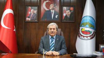 Başkan Şahin, Milli Takıma Davet Edilen Sporcuları Kutladı
