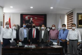 Başkan Şahin, Sosyal Demokrat İl Belediye Başkanları Toplantısına Katıldı
