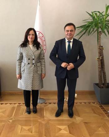 Başkan Şahin’Den Millet Bahçesine Onay Ve Katkı
