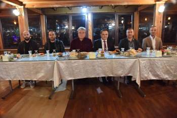 Başkan Şahin Dolmuş Esnafı İle Bir Araya Geldi
