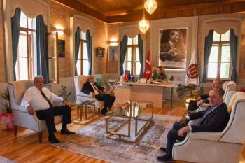 Başkan Şahin’E Destek Ziyareti
