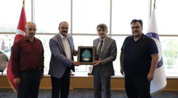 Başkan Sancaktaroğlu’Ndan Rektör Uysal’A Ziyaret
