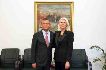 Başkan Subaşı, Chp Genel Başkanı Özel İle Bir Araya Geldi
