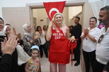 Başkan Subaşı’Na Özel Hediye
