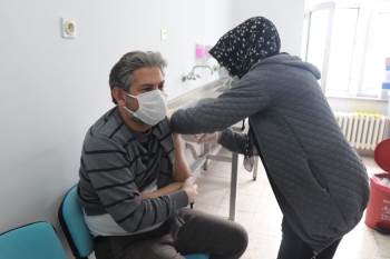 Başkan Suer Covid-19 İlk Doz Aşısını Yaptırdı
