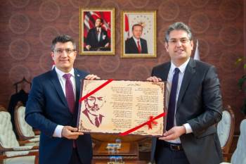 Başkan Suer’Den Rektör Taş’A Ziyaret
