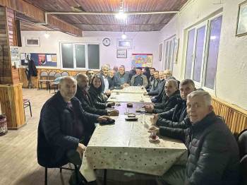 Başkan Tekin, İlçe Teşkilatıyla Bir Araya Geldi
