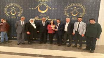 Başkan Tekin’E Başarı Ödülü Verildi
