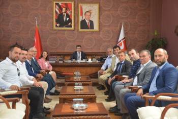 Başkan Tekin Rektör Taş’I Ziyaret Etti
