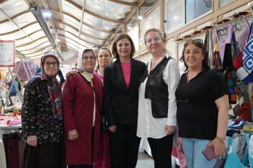 Başkan Ünlüce’den esnaf ve üretici kadınlara sıcak ziyaret