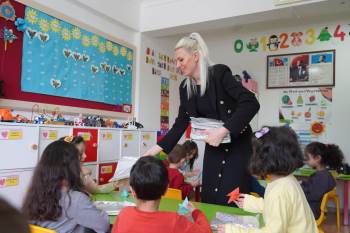 Başkan V. Subaşı, Öğrencilere Kitap Hediye Etti
