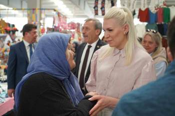 Başkan V. Subaşı Pazarda Vatandaşlar İle Bir Araya Geldi
