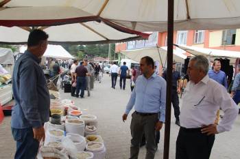 Başkan Ve Kaymakam Pazar Esnafının Sorunlarını Dinledi
