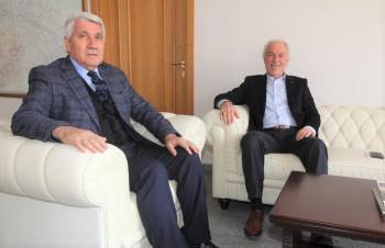 Başkan Yılmaz: "Saraçoğlu’Nun Tecrübe Ve Birikimlerinden Yararlanıyoruz"
