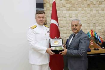 Başkan Zeybek: “Kent Protokol Üyeleri Birlik Ve Beraberlik İçinde Çalışıyor”
