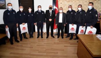 Başkan Zeybek: “Zabıta Personelimiz Pandemi Sürecinde De Fedakarca Çalışıyor”
