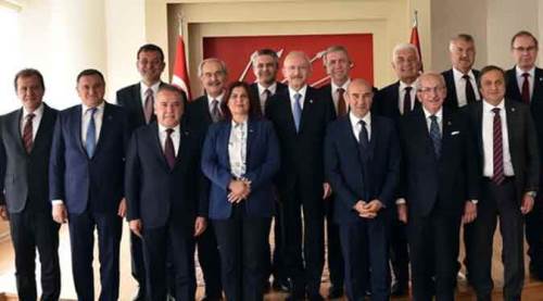 Başkanlar İzmir'de nöbette!