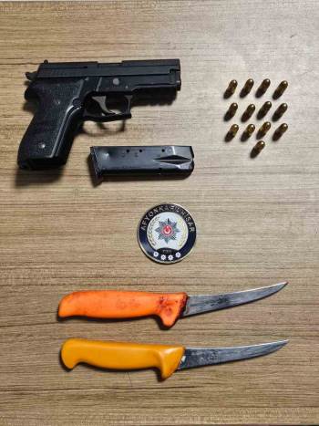 Başkasına Ait Ruhsatlı Tabancayla Alkollü Bir Şekilde Yakalandı
