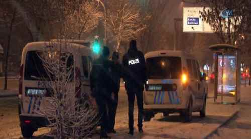 Başkentte kartopu oynarken ceset buldular