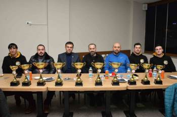 Basketbol Şampiyonası’Nda ’10 Takım 10 Kupa’
