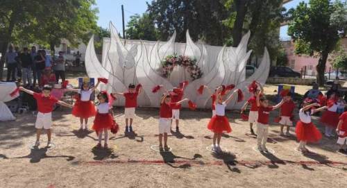 Basmakçı’da miniklerden yıl sonu şenliği