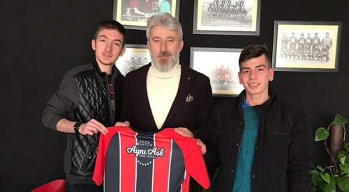 Batuhan ve Onurcan 7 forma aldı