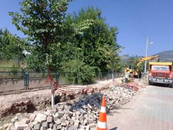 Bayırköy’De Elektrik Hatları Yer Altına Alınıyor
