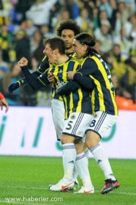 Fenerin kadrosu belli oldu