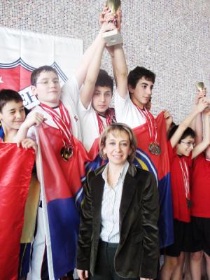 TED Koleji yüzmede şampiyon