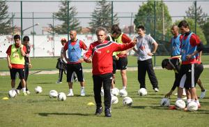 ŞİMŞEKLER İNANIYOR