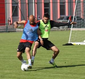 Şimşekler hırs yaptı