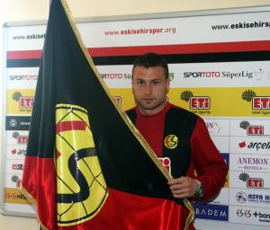 ES ES BOMBALARI PATLATIYOR