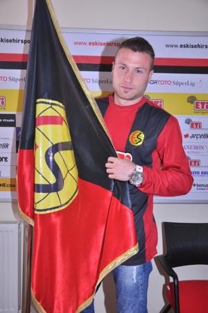 Es Es rölantiye aldı