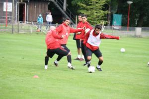 Şimşekler  Bakü  ile karşılaşıyor