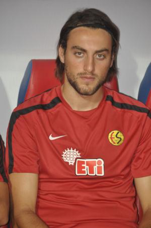 Forma şansı bulamadı