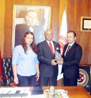 Sağlam'a Yunus Onur Ödülü