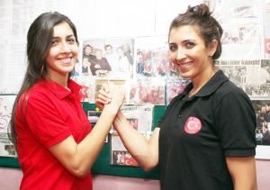 Bu kızların bilekleri bükülmüyor